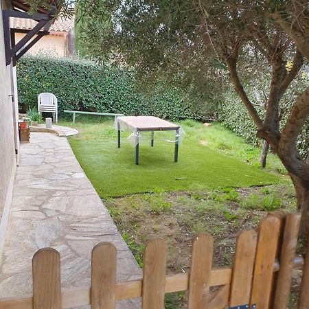 Appartement T2 Bas De Villa Avec Jardinet Au Calme Proche Mer La Seyne-sur-Mer Dış mekan fotoğraf