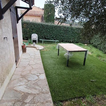 Appartement T2 Bas De Villa Avec Jardinet Au Calme Proche Mer La Seyne-sur-Mer Dış mekan fotoğraf