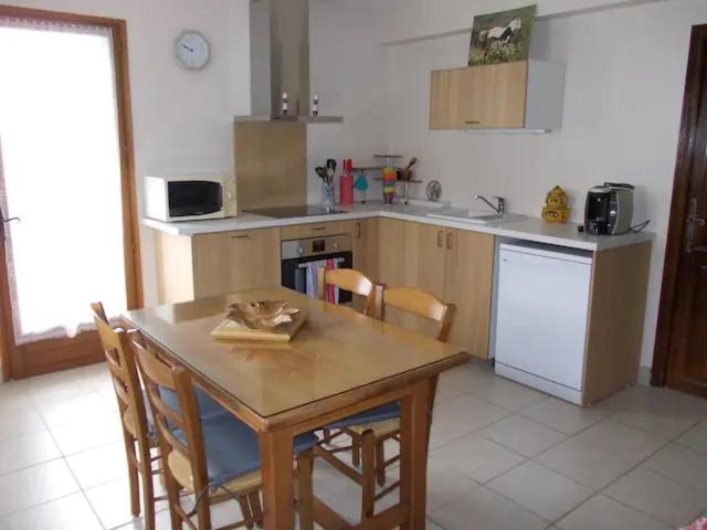Appartement T2 Bas De Villa Avec Jardinet Au Calme Proche Mer La Seyne-sur-Mer Dış mekan fotoğraf