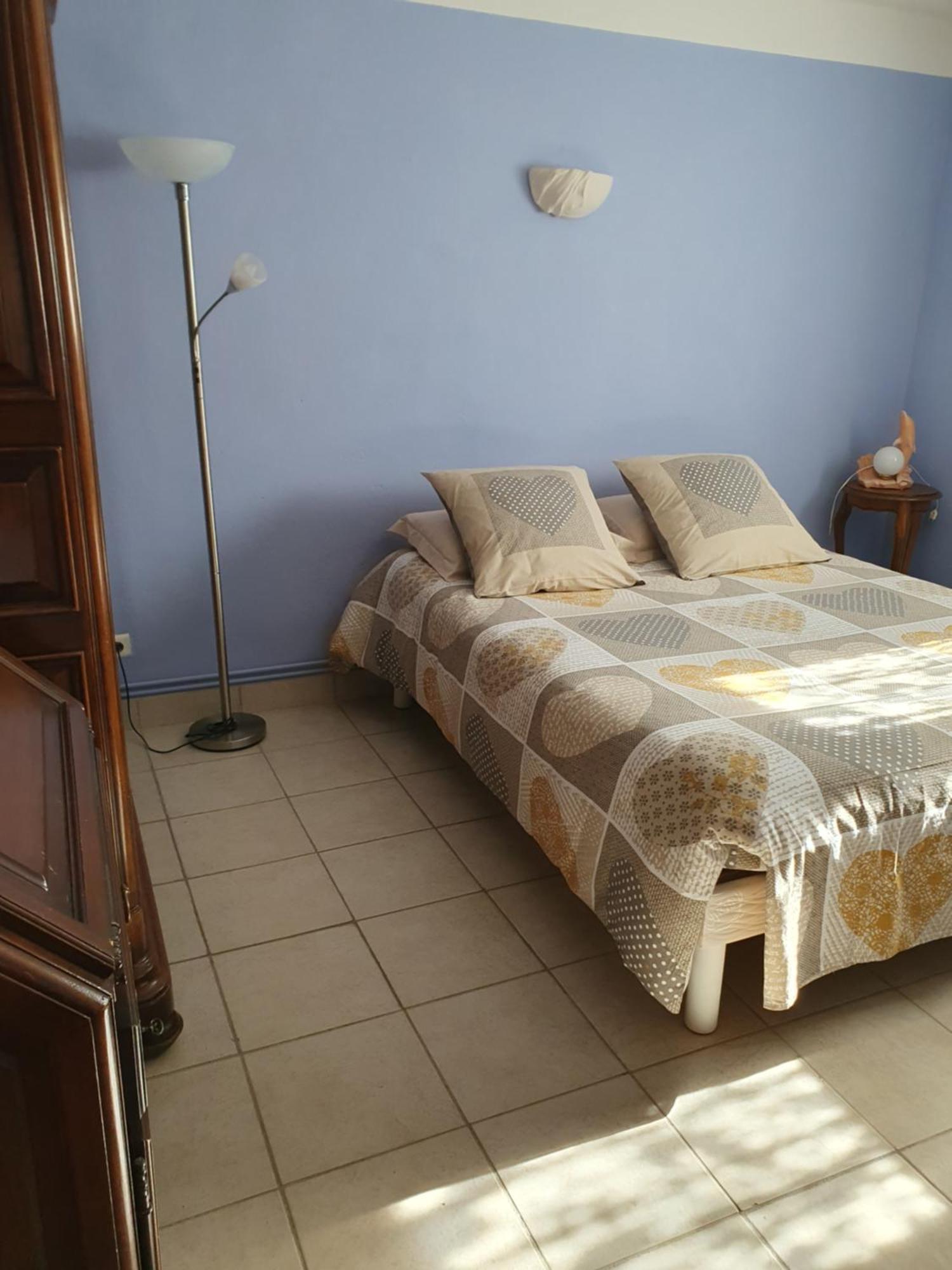 Appartement T2 Bas De Villa Avec Jardinet Au Calme Proche Mer La Seyne-sur-Mer Dış mekan fotoğraf