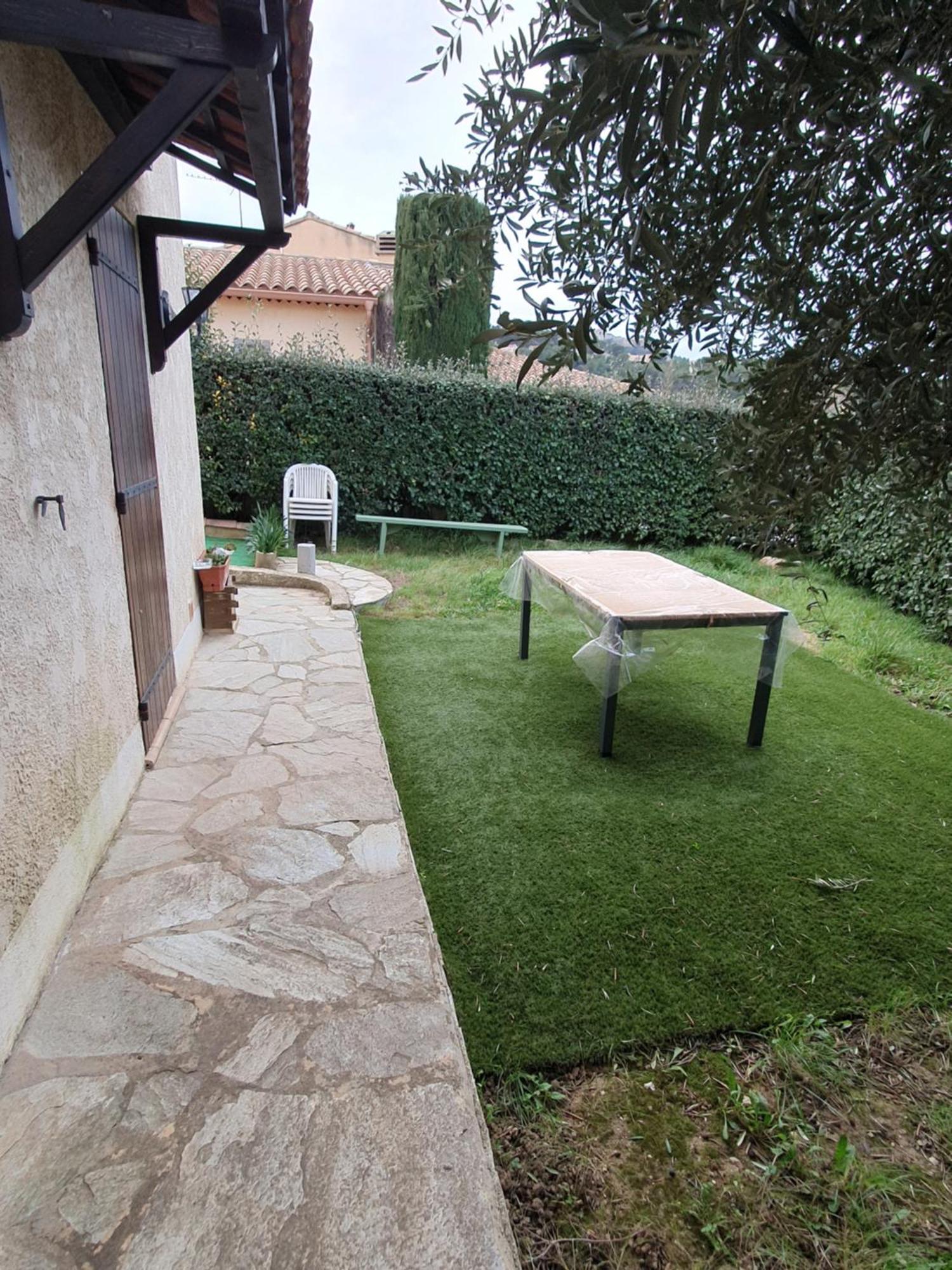 Appartement T2 Bas De Villa Avec Jardinet Au Calme Proche Mer La Seyne-sur-Mer Dış mekan fotoğraf